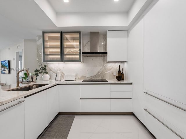 Apartment for rent  Unit #803 - photo 7519234