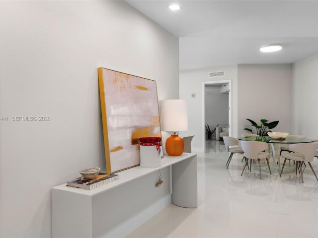 Apartment for rent  Unit #803 - photo 7519238