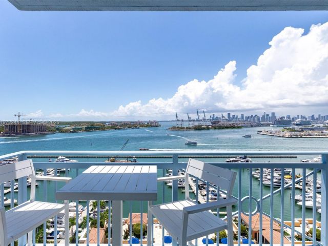 Apartment for rent  Unit #1702 - photo 7511523