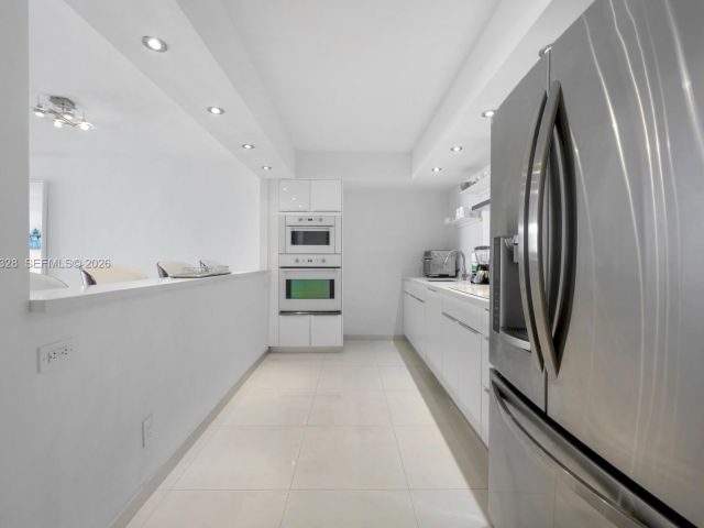 Apartment for rent  Unit #903 - photo 7492087