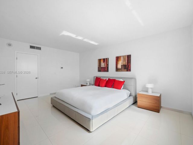 Apartment for rent  Unit #903 - photo 7492093