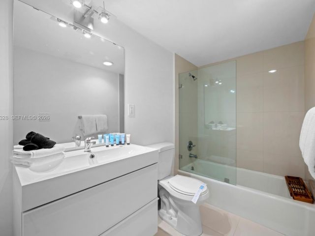 Apartment for rent  Unit #903 - photo 7492103