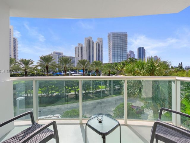 Apartment for rent  Unit #321 - photo 7492060