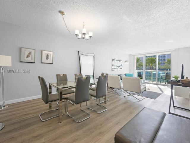 Apartment for rent  Unit #321 - photo 7492064