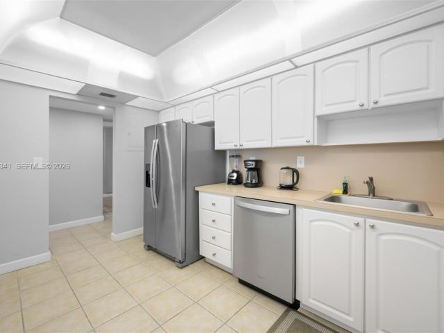 Apartment for rent  Unit #321 - photo 7492066