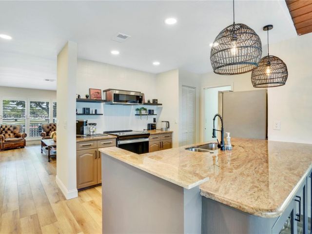 Home for rent at 1315 Gallinule Dr - photo 7476172