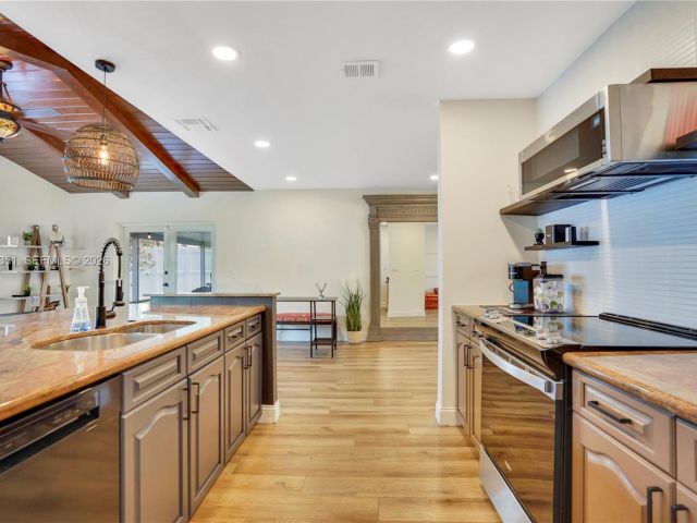 Home for rent at 1315 Gallinule Dr - photo 7476174