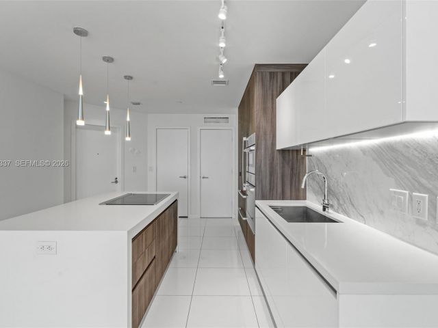 Apartment for sale  Unit #1506 - photo 7487820