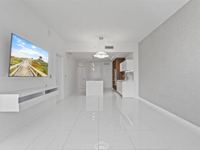 Apartment for sale  Unit #1506 - photo 7487836