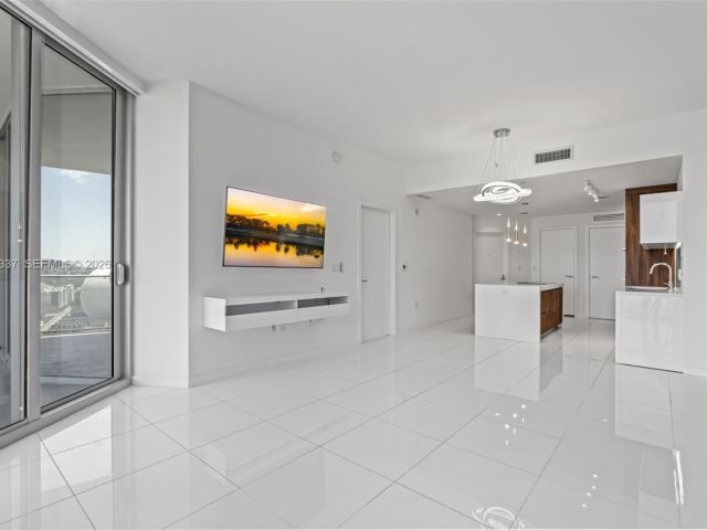 Apartment for sale  Unit #1506 - photo 7487838