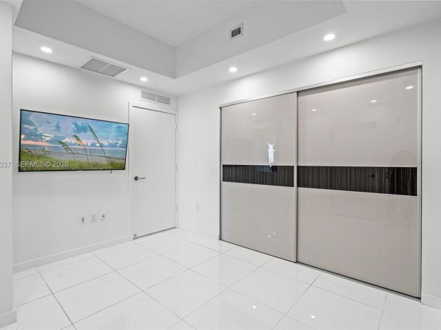 Apartment for sale  Unit #1506 - photo 7487845