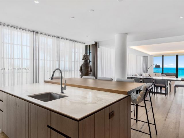 Apartment for sale  Unit #301 - photo 7491909