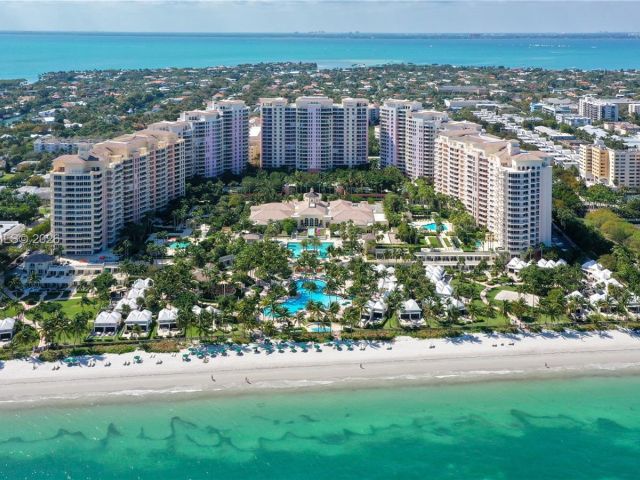 Apartment for sale  Unit #1005 - photo 7491865