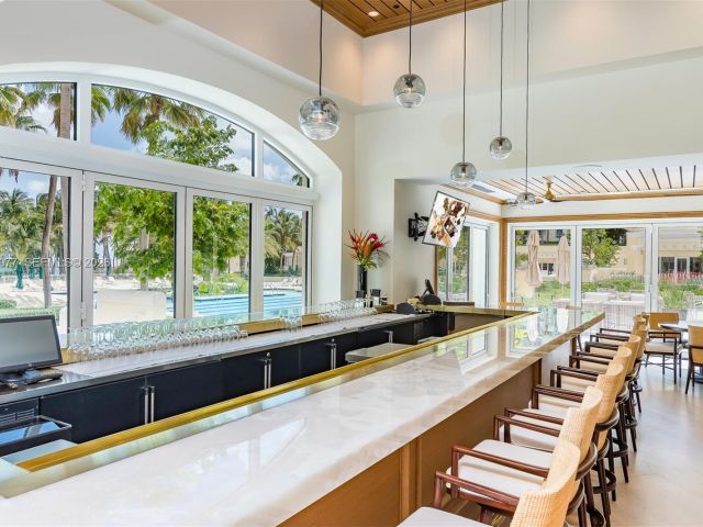 Apartment for sale  Unit #1005 - photo 7491871