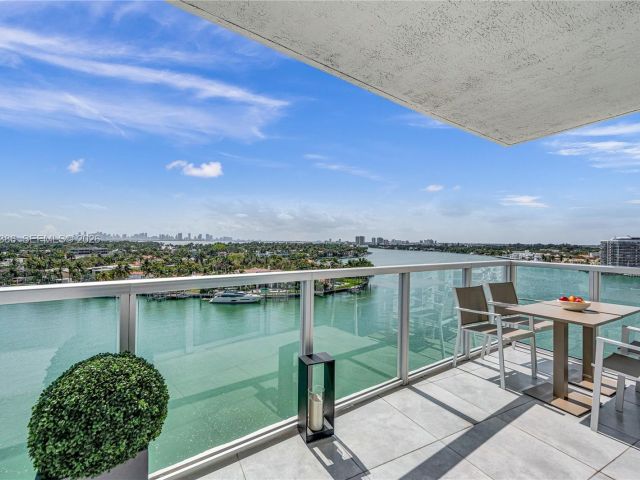 Apartment for rent  Unit #1007 - photo 7502990