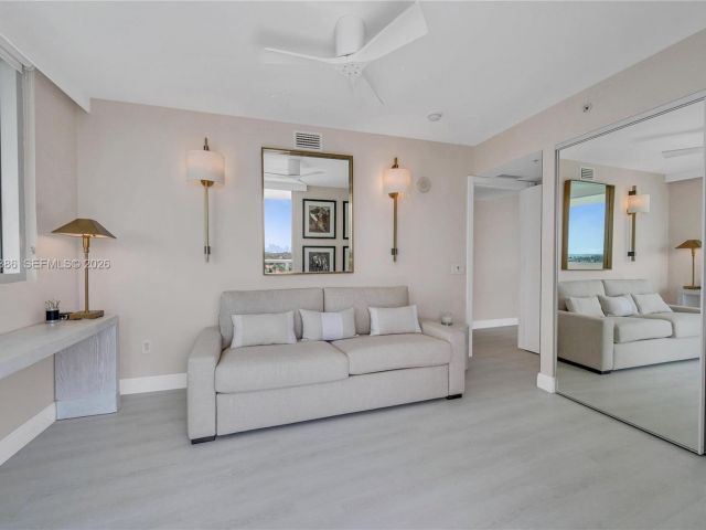 Apartment for rent  Unit #1007 - photo 7503007