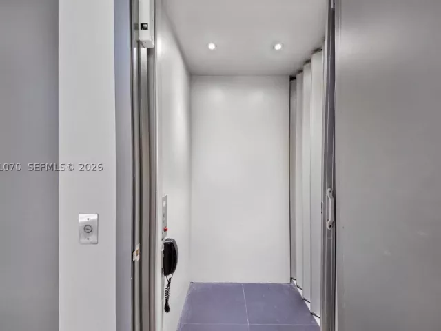 3-bedroom condo for sale in Sunny Isles Beach - 18555 Collins Ave 5003 - MondialRealty