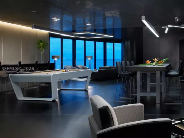 3-bedroom condo for sale in Sunny Isles Beach - 18555 Collins Ave 5003 - MondialRealty