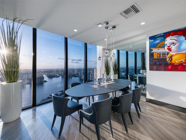 Apartment for sale  Unit #5003 - photo 7494335