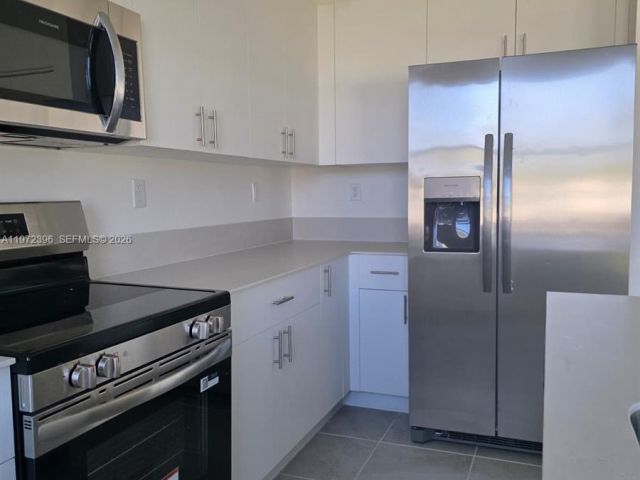 Home for rent at 2741 SE 24TH COURT - photo 7492894