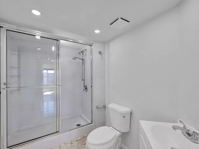 3-bedroom condo for sale in Fort Lauderdale - 3700 Galt Ocean Drive 1215 - MondialRealty