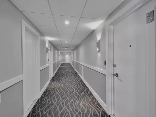 3-bedroom condo for sale in Fort Lauderdale - 3700 Galt Ocean Drive 1215 - MondialRealty