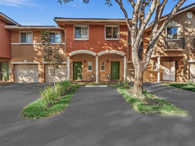 Home for sale at 21 SE 3rd Ave - photo 7462348