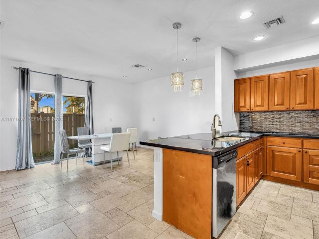 Home for sale at 21 SE 3rd Ave - photo 7462352