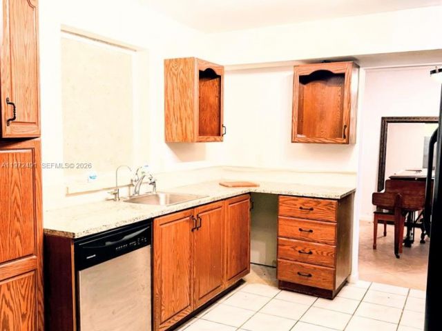 Home for rent at 766 NW 24th Ave - photo 7476269