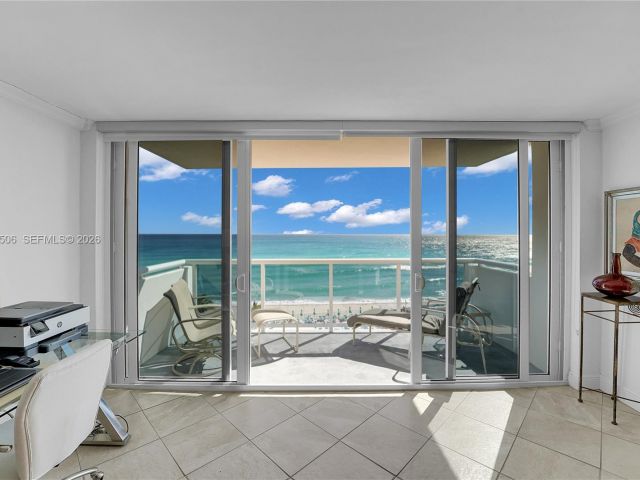 Apartment for rent  Unit #604 - photo 7502282