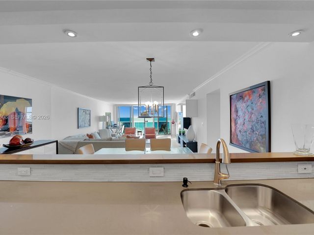 Apartment for rent  Unit #604 - photo 7502283