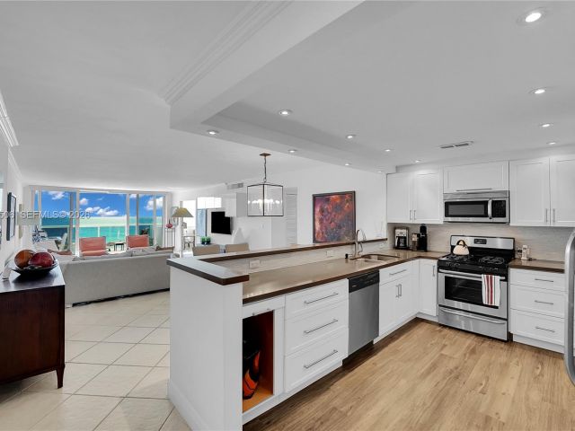 Apartment for rent  Unit #604 - photo 7502286