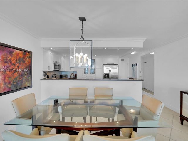 Apartment for rent  Unit #604 - photo 7502289