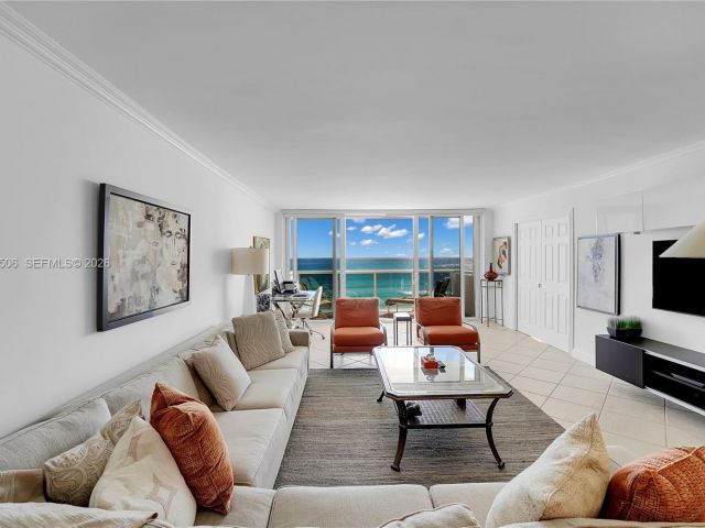 Apartment for rent  Unit #604 - photo 7502298