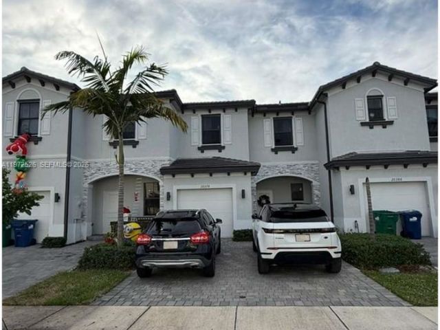 Home for rent at 20378 NW 6th Ave 20378 - photo 7480369