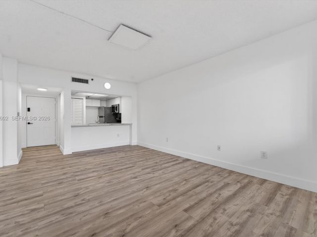 Apartment for sale  Unit #414 - photo 7469736