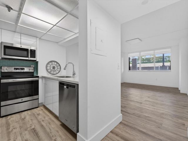 Apartment for sale  Unit #414 - photo 7469740