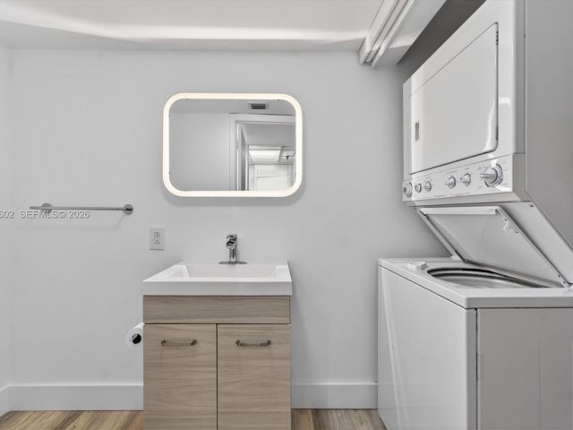 Apartment for sale  Unit #414 - photo 7469745