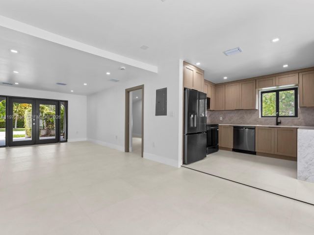 Home for sale at 1221 Biarritz Dr - photo 7469341