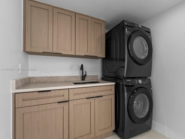 Home for sale at 1221 Biarritz Dr - photo 7469342