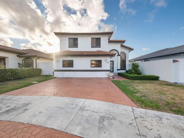 Home for sale at 1140 SW 85th Ct - photo 7524552