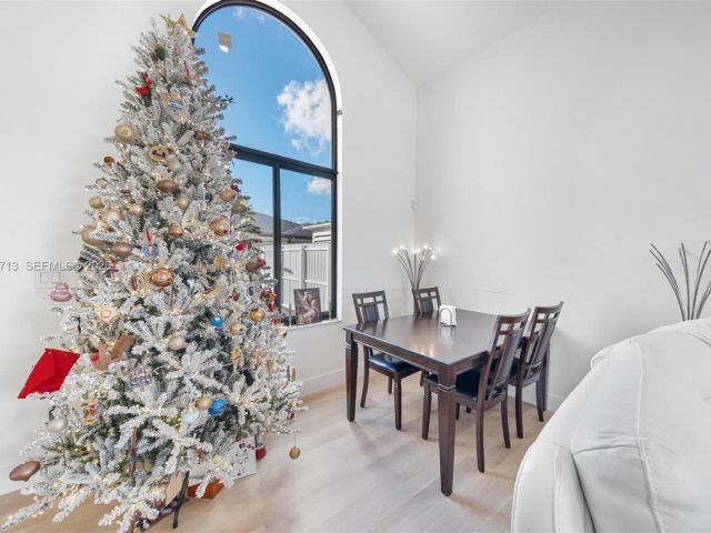 Home for sale at 1140 SW 85th Ct - photo 7524561