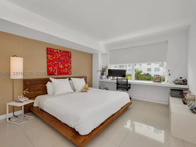 4-bedroom condo for sale in Key Biscayne - 199 Ocean Lane Dr 401 - MondialRealty