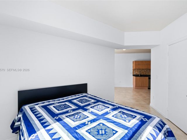 Apartment for rent  Unit #2210 - photo 7489399