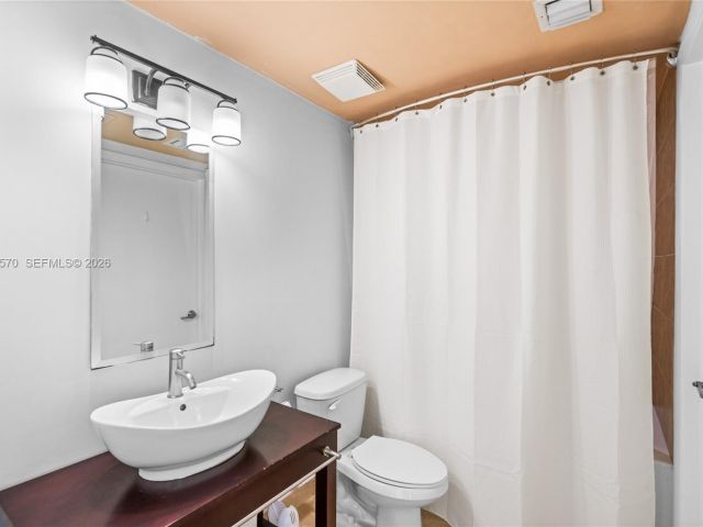 Apartment for rent  Unit #2210 - photo 7489403