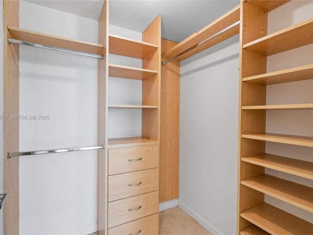 Apartment for rent  Unit #2210 - photo 7489404