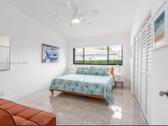 Home for sale at 811 N Highland Dr - photo 7474830