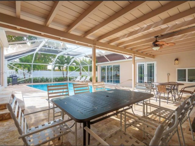 Home for sale at 811 N Highland Dr - photo 7474837