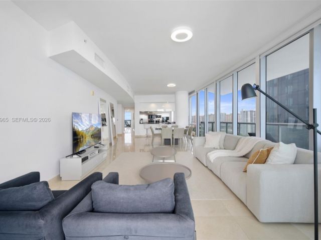 Apartment for sale  Unit #1508 - photo 7498703