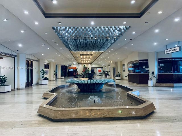 2-bedroom condo for rent in Miami - 801 Brickell Bay Dr 1470 - MondialRealty